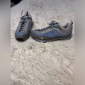 The North Face hiking shoe low athletic women’s size 9.5 blue vibram sole